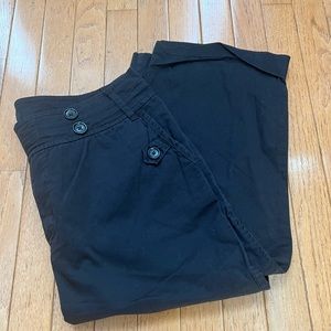 Black Capri pants, Gloria Vanderbilt